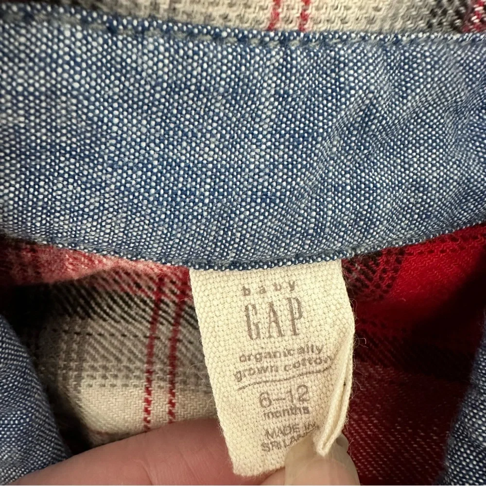 Baby GAP Red and White Flannel Plaid Kids 100% Organic Cotton Bodysuit 6-12 mo